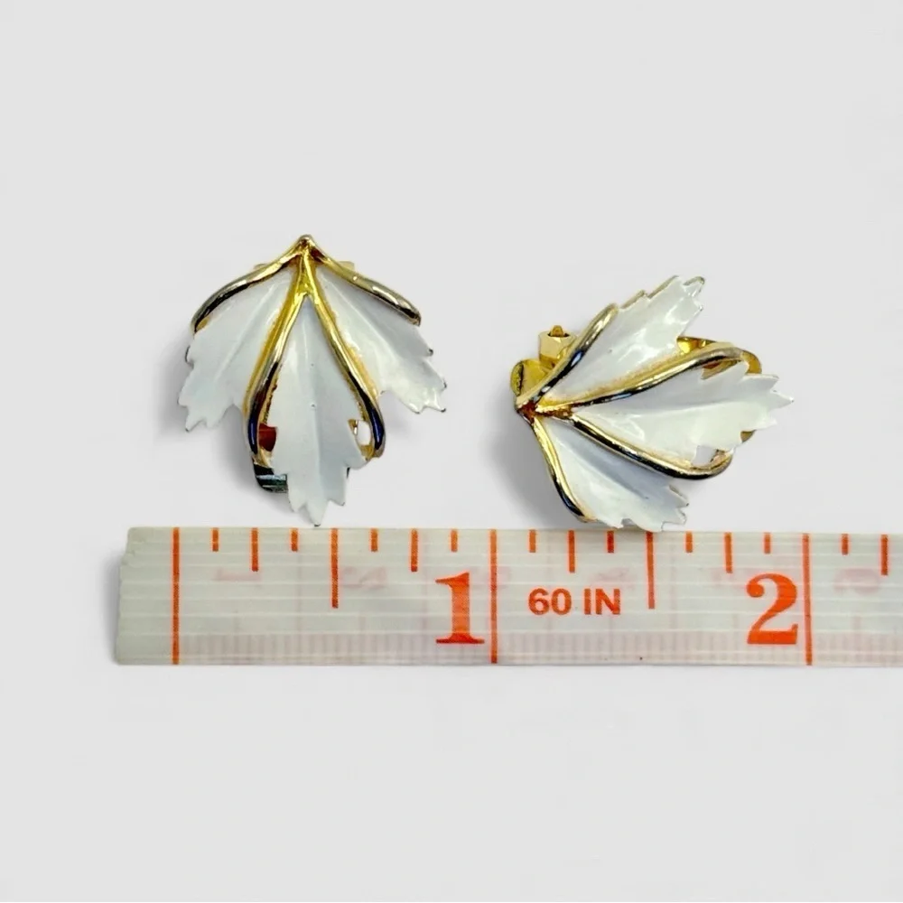 Vintage White Enamel Leaf Brooch & Clip-On Earrings Gold Tone Set